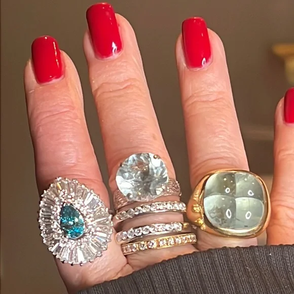 Live Friday night  Show listing Blowout sale today Don’t miss out - Picture 12 of 17